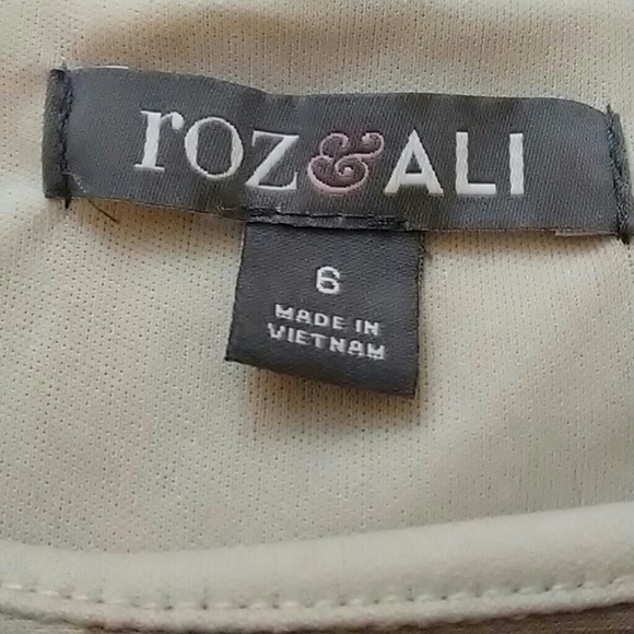 Jersey knit dress - Picture 3 of 4